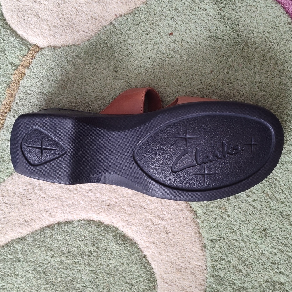 Clarks Women's Tan Leather Buckle Sandals - Picture 6 of 6